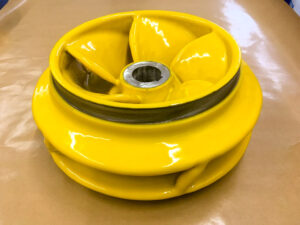 Gelbes Metallrad, sprühbeschichtet